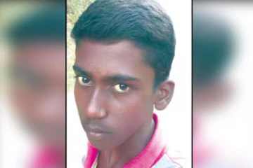 தந்தை வாங்கிய கடன் பிரச்சனைக்காக வெட்டிக்கொல்லப்பட்ட பள்ளி மாணவர்