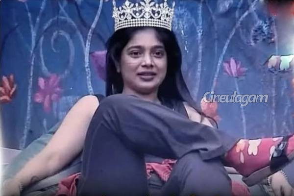 Red Card வாங்கி வெளியேறிய பின் பிக்பாஸ் 9 குறித்து பார்வதி போட்ட பதிவு... | Vj Parvathy Post After Red Card In Bb9