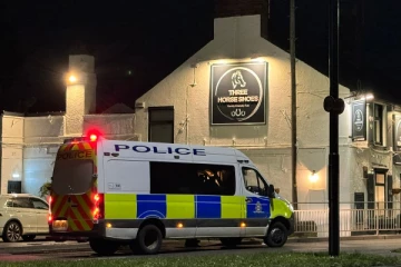 இங்கிலாந்தில் கழிவறைக்குள் இறந்து கிடந்த பச்சிளம் குழந்தை... பொலிசார் விடுத்துள்ள கோரிக்கை