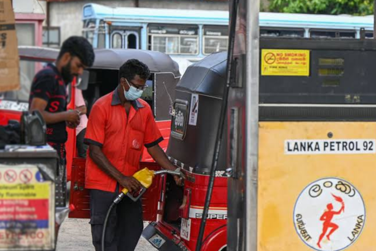 எரிபொருள் விலை திருத்தம் தொடர்பில் சற்றுமுன் வெளியான அறிவிப்பு | Fuel Price In Sri Lanka எரிபொருள் விலை திருத்தம் தொடர்பில் சற்றுமுன் வெளியான அறிவிப்பு | Fuel Price In Sri Lanka