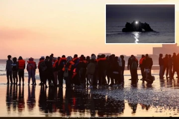 சிறிய படகில் ஆங்கில கால்வாயை கடக்க முயற்சி: இரண்டு பெண்கள் உயிரிழப்பு