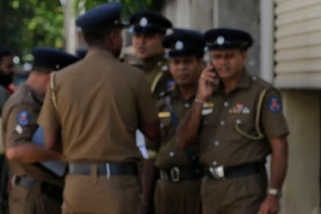 தலைமன்னாரில் வீடுகளுக்குள் புகுந்து பொலிஸார் அடாவடி