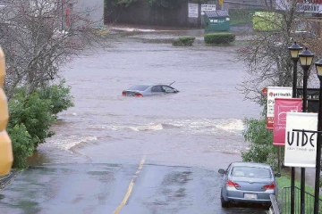 கனடா வெள்ளத்தில் அடித்துச்செல்லப்பட்ட 2 சிறுவர்களின் சடலங்கள் மீட்பு