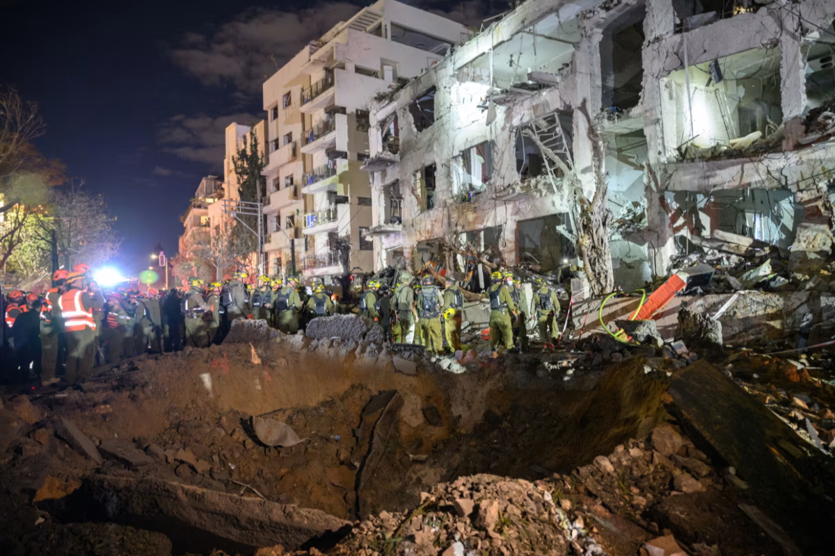 அமெரிக்காவின் மிலேச்சதனமான தாக்குதல்! 40 ஈரானிய அதிகாரிகள் -133 பொது மக்கள் பலி | Iran News America Iran Attack Updates Tamil