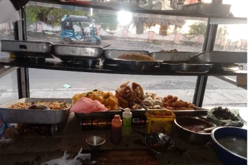 சுகாதார நடைமுறையினை பின்பற்றாத நான்கு உணவகங்களுக்கு எதிராக நீதிமன்றம் பிறப்பித்த உத்தரவு! (Photos)