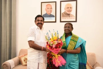 திரௌபதி முர்முவுக்கு எடப்பாடி பழனிசாமி நேரில் வாழ்த்து