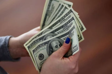 இலங்கைக்கு கிடைக்கவுள்ள 300 கோடி அமெரிக்க டொலர்கள்