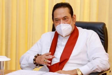 மருத்துவர்களிடம் அறவீடு செய்யும் வருமான வரியை குறைக்குமாறு பிரதமரிடம் கோரிக்கை