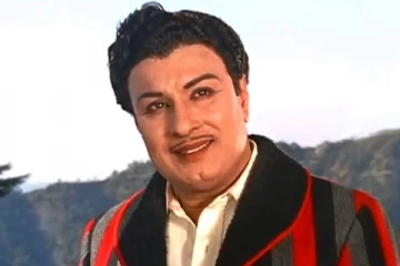 சூப்பர்ஹிட் படத்திற்காக எம்.ஜி.ஆர் வாங்கிய சம்பளம்.. எவ்வளவு தெரியுமா