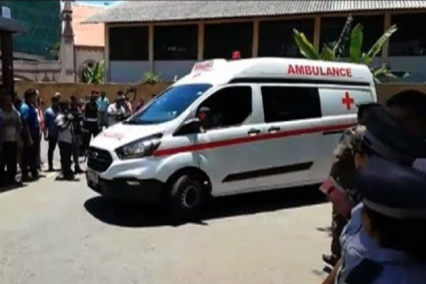 கடிதம் எழுதிவைத்து நடுவீதியில் தீக்குளித்து பரபரப்பை ஏற்படுத்திய நபர் | Family Dispute Over Man Who Set Himself On Fire