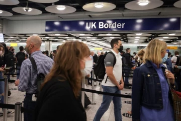 சிவப்பு பட்டியலில் பிரான்ஸ்... பிரித்தானிய அமைச்சர்கள் ஆலோசனை