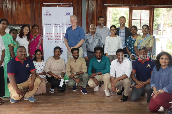 மலையக தமிழ்மக்களை சந்தித்த அமெரிக்க உயரதிகாரி | American Dignitary Met The Hilly Tamils