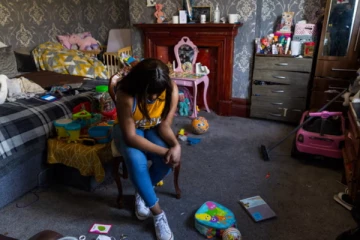 7 பவுண்டுகள் உதவித்தொகை பெறும் புகலிடக்கோரிக்கையாளருக்கு 10,000 பவுண்டுகள் பிரசவ கட்டணம்