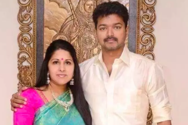 மனைவிக்காக நடிகர் விஜய் வாங்கி கொடுத்த சர்ப்ரைஸ் பரிசு.. அது என்ன தெரியுமா? இதோ வீடியோ | Vijay Surprise Gift To His Wife Sangeetha