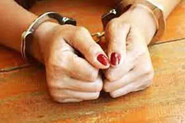 நீதிமன்றத்தில் பணிபுரியும் பெண் செய்த மோசமான செயல் | Court Woman Staff Caught In Serious Misconduct நீதிமன்றத்தில் பணிபுரியும் பெண் செய்த மோசமான செயல் | Court Woman Staff Caught In Serious Misconduct