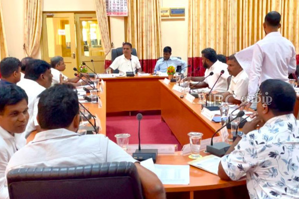 யாழில் மற்றொரு பௌத்த மயமாக்கல்...! கந்தரோடையில் முளைக்கும் சட்டவிரோத கட்டடம் | Establish A Buddhist Center In Kandarodai Jaffna