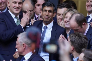 மன்னர் சார்லஸ் ஒப்புதலை அடுத்து பிரிட்டன் பிரதமராக பொறுப்பேற்றார் ரிஷி சுனக்