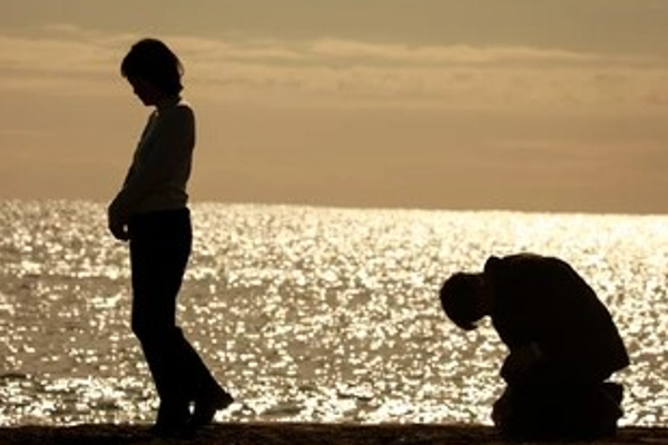 காதலை மறக்க முடியாமல் தவிக்கும் இளைஞர்கள் - மருந்து போடும் அரசு! - தமிழ்நாடு