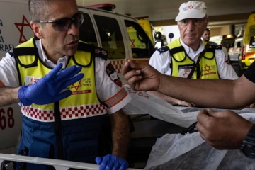 ஈரானில் இஸ்ரேல் அமெரிக்கா கூட்டு தாக்குதல் ; 500 இற்கும் அதிகமானோர் பலி; நிரம்பி வழியும் மருத்துவமனைகள்