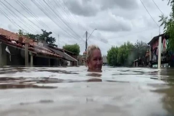 கிழக்கு பிரேசிலில் பெய்த கனமழை...கடும் அவதியில் மக்கள்