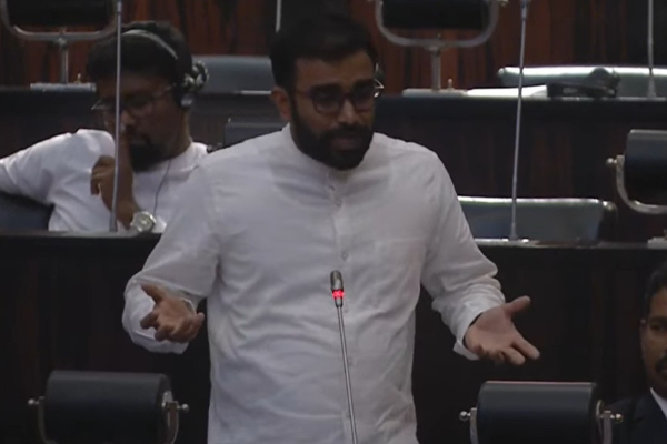 சபையில் ஒருவரை ஒருவர் தாக்கிப் பேசிய இளங்குமரன் மற்றும் அர்ச்சுனா.. நாடாளுமன்றில் சலசலப்பு! | Archchuna Ilankumaran Mp Fight Parliament சபையில் ஒருவரை ஒருவர் தாக்கிப் பேசிய இளங்குமரன் மற்றும் அர்ச்சுனா.. நாடாளுமன்றில் சலசலப்பு! | Archchuna Ilankumaran Mp Fight Parliament