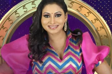 எங்க அம்மா என்னை போலீஸ்காரங்ககிட்ட அடி வாங்க வச்சாங்க - பிக்பாஸில் நதியா கண்ணீர்