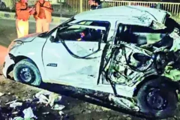 ரீல்ஸ் எடுக்க போதையில் காரை ஓட்டிய இளைஞர்கள்! தாய், மகன் பலியான கொடூரம்