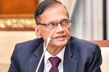 ජි.එල්. ඉවත් කෙරේ - පොහොට්ටුවට අලුත් මුහුණක්..