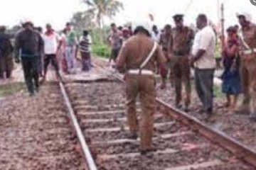 நபரொருவரின் உயிரை பறித்த புகையிரதம்: வென்னப்புவவில் சம்பவம்