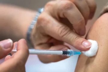 கனடாவில் இதய நோயாளிகளின் எண்ணிக்கை அதிகரிப்பு! தடுப்பூசி காரணமா?