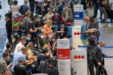 அந்த நாடுகள் வழியாக வரும் பயணிகளுக்கு தடை: கனடா முன்னெச்சரிக்கை நடவடிக்கை