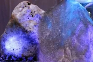 பல்லாயிரங்கோடி மதிப்பிலான உலகின் மிகப்பெரிய இரத்தினக்கல் இலங்கையில் கண்டுபிடிப்பு!