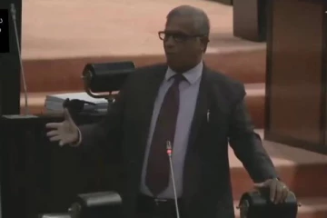 பாராளுமன்றத்தில் சரமாரியான கேள்விகளை எழுப்பிய சுமந்திரன்!