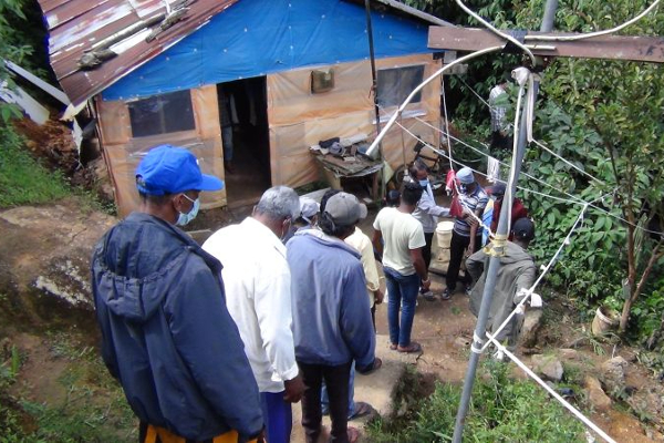தொடரும் மர்மம்- இன்றும் ஆற்றில் மிதந்த பெண்ணின் சடலம்! - ஐபிசி தமிழ்