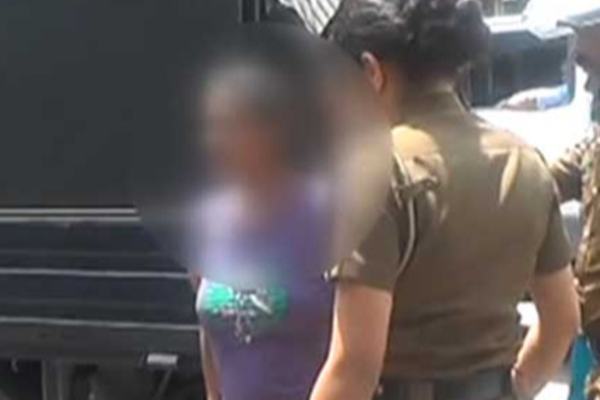 சூதாட்ட குற்றச்சாட்டில் 13 பெண்கள் உட்பட 16 பேர் கைது | 13 Women Arrested On Gambling Charges
