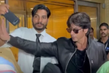 ஷாருக் கானுடன் செல்பி எடுக்க வந்த ரசிகர்! நடிகர் செய்த அதிர்ச்சி செயல்