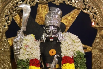 ஆண்கள் மட்டும் பங்கேற்ற கருப்பண்ணசுவாமி கோயில் திருவிழா