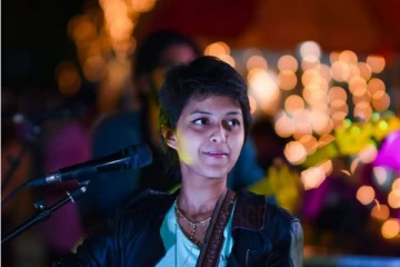 இலங்கையின் புதிய தலைமுறைப் பாடகி ஜொகானி படைத்த சாதனை