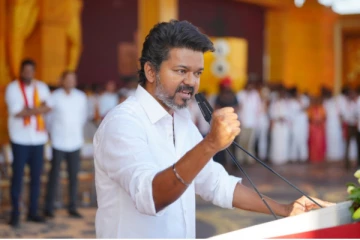 மக்களாட்சியை நிறுவதே நம் இலக்கு - மாநாட்டிற்கு பின்னர் விஜய் கடிதம்