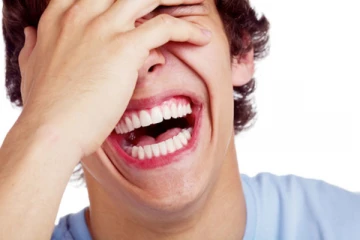 ලොව සතුටින්ම සිටින රටවල් අතුරින් කවුරුත් පුදුම කරමින් ලංකාවට ලැබුණු තැන..!