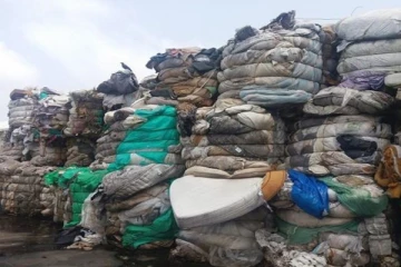 இலங்கையில் இருந்து ஐக்கிய ராச்சியத்துக்கு மீள அனுப்பப்படும் இறுதி குப்பை!