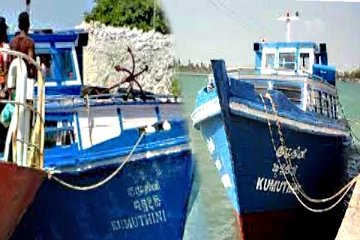 திருத்த வேலைகளுக்காக கொண்டு செல்லப்பட்ட குமுதினி படகு (Photos)