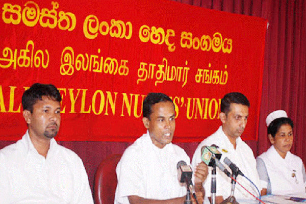 ஐந்து வருட விடுமுறையில் வெளிநாடு பறக்கும் அரச ஊழியர்கள் : அநுர அரசு எடுத்துள்ள உடனடி நடவடிக்கை | Five Year Leave And Engage Foreign Jobs Canceled
