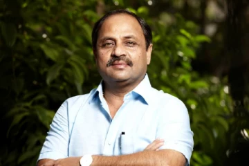 படிக்கவில்லை., ஆனால், 10 பிரபலமான பிராண்டுகளை உருவாக்கிய மேதை., ரூ.10,000 கோடி நிறுவனத்தின் உரிமையாளர்