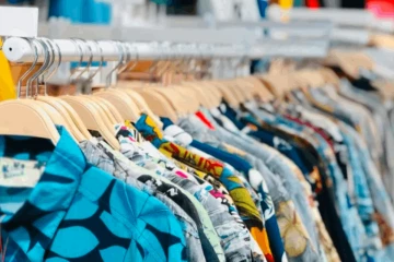 අවුරුදු රෙදිපිළි ආනයනයට රටෙන් පිටවූ විශාල ඩොලර් ගණන මෙන්න