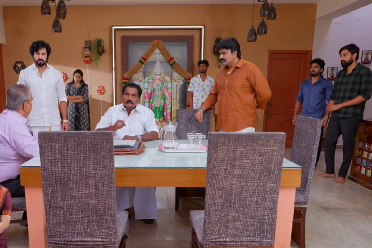 எதிர்நீச்சல் சீரியலில் கொடூர வில்லனாக நடிக்கும் வேல ராமமூர்த்தியின் ஒருநாள் சம்பளம்... எவ்வளவு தெரியுமா? | Ethirneechal Vela Ramamoorthy Per Day Salary எதிர்நீச்சல் சீரியலில் கொடூர வில்லனாக நடிக்கும் வேல ராமமூர்த்தியின் ஒருநாள் சம்பளம்... எவ்வளவு தெரியுமா? | Ethirneechal Vela Ramamoorthy Per Day Salary