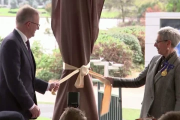 இங்கிலாந்து ராணி எலிசபெத் மிகவும் பெருமைப் படுத்திய ஆஸ்திரேலியா