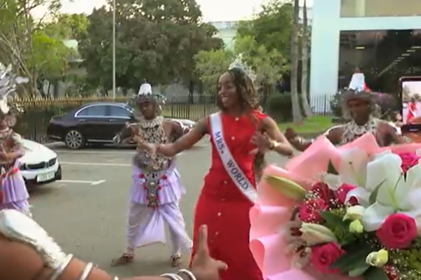 கட்டுநாயக்கவில் பாராம்பரிய நடனமாடிய உலக அழகி ஷேகோ கேலே | Miss World Sheko Performed Tradit Dance Katunayake