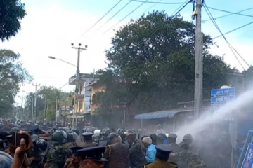 “நாம் விடுதலைப் புலிகள் தலைவரின் மக்கள் தான்! முடிந்தால் சுடுங்கள் பார்ப்போம்” - பகிரங்க சவால்