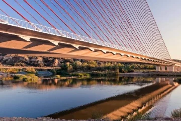 மிக உயரமான பாலம்... 630 அடி உயரம்: துயரத்தில் முடிந்த பிரித்தானிய பிரபலத்தின் சாகசம்